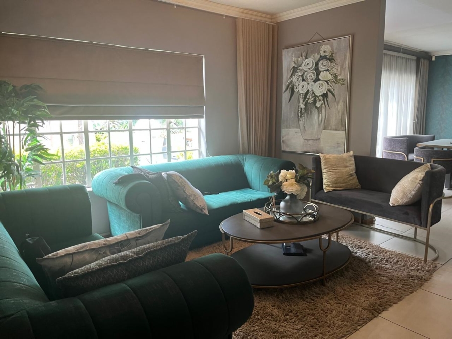 5 Bedroom Property for Sale in Vorna Valley Gauteng