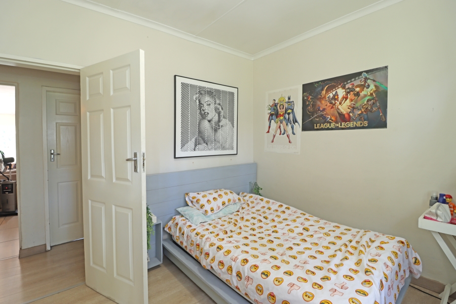 5 Bedroom Property for Sale in Vorna Valley Gauteng