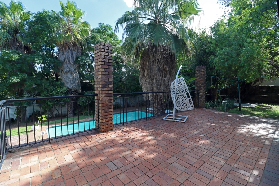 5 Bedroom Property for Sale in Vorna Valley Gauteng