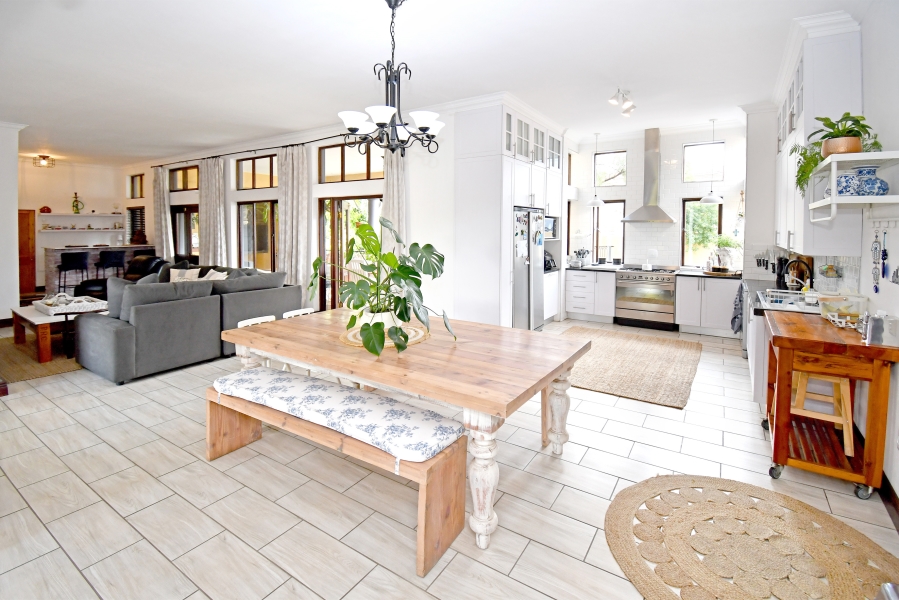 5 Bedroom Property for Sale in Blue Valley Golf Estate Gauteng