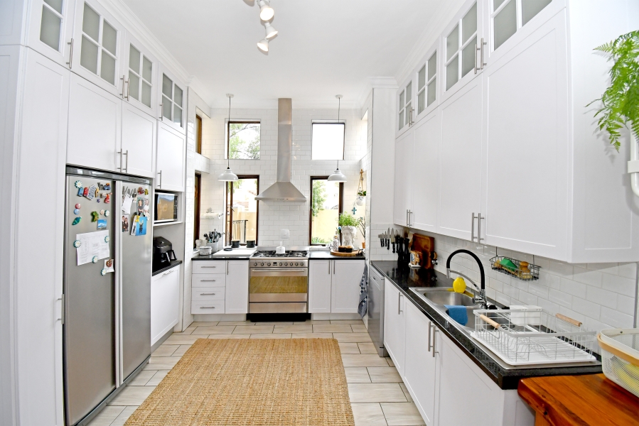 5 Bedroom Property for Sale in Blue Valley Golf Estate Gauteng