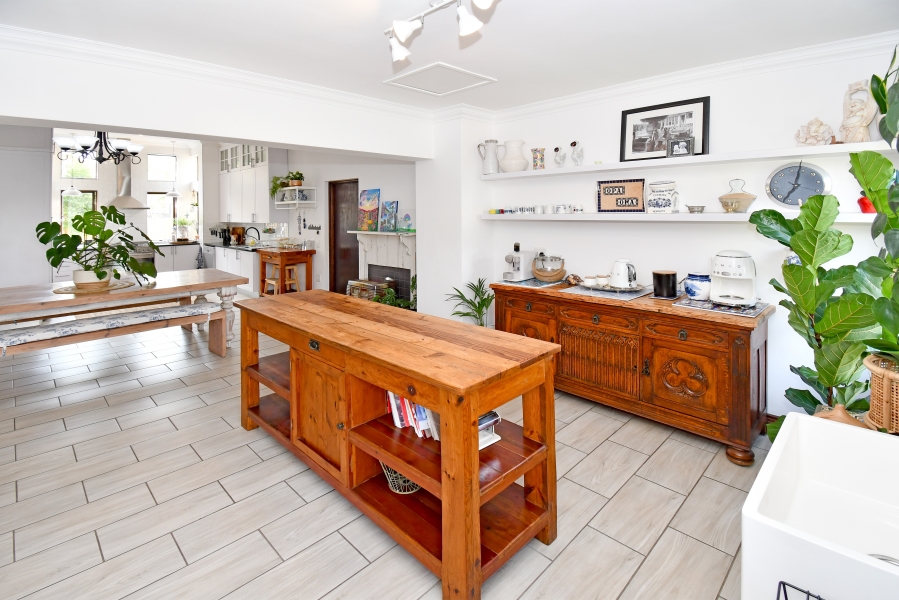 5 Bedroom Property for Sale in Blue Valley Golf Estate Gauteng