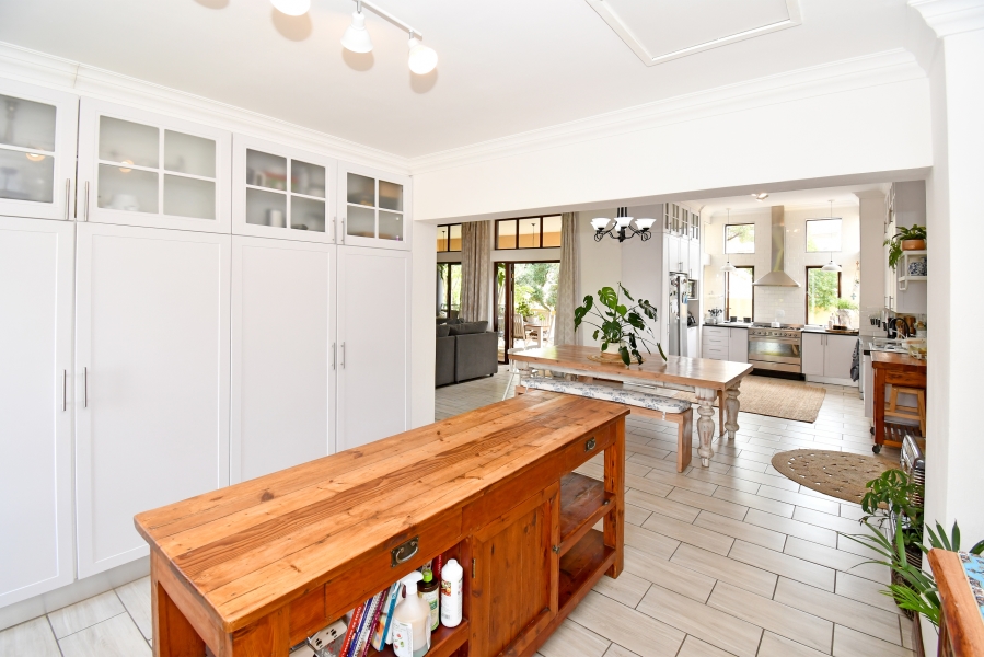 5 Bedroom Property for Sale in Blue Valley Golf Estate Gauteng