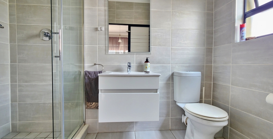 2 Bedroom Property for Sale in Waterfall Gauteng