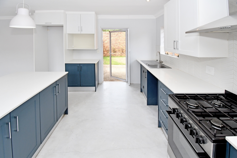 To Let 2 Bedroom Property for Rent in Paulshof Gauteng