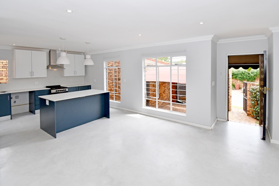 To Let 2 Bedroom Property for Rent in Paulshof Gauteng