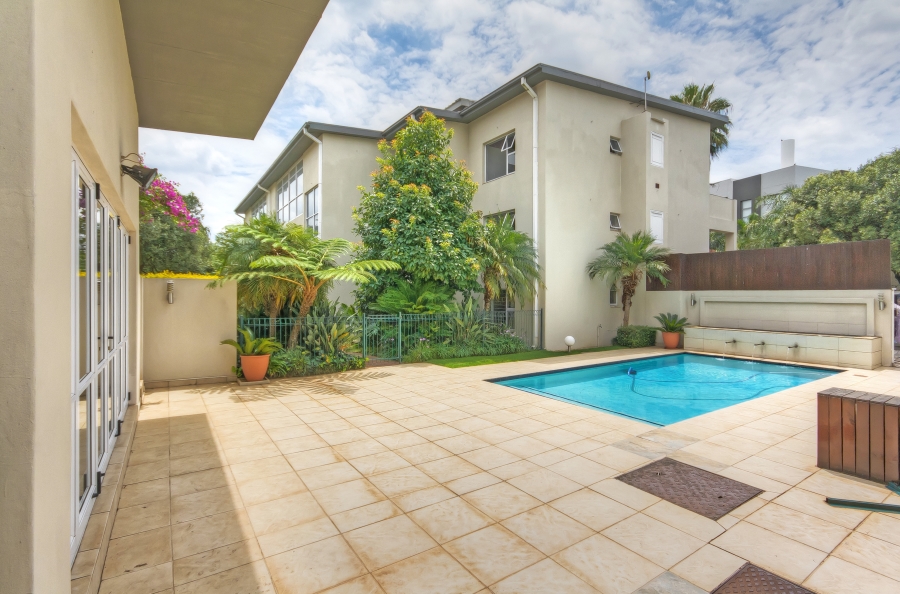 2 Bedroom Property for Sale in Dunkeld Gauteng