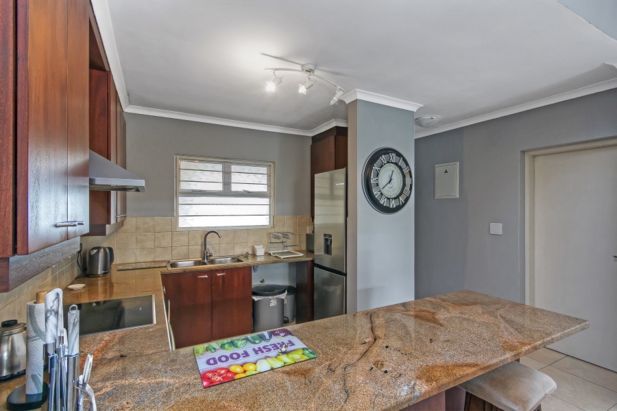 2 Bedroom Property for Sale in Dunkeld Gauteng