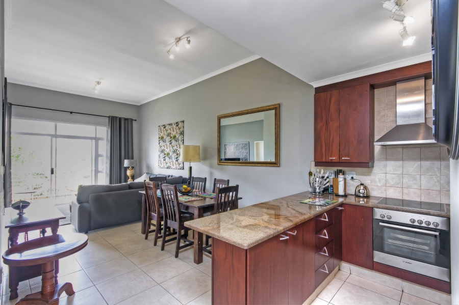 2 Bedroom Property for Sale in Dunkeld Gauteng