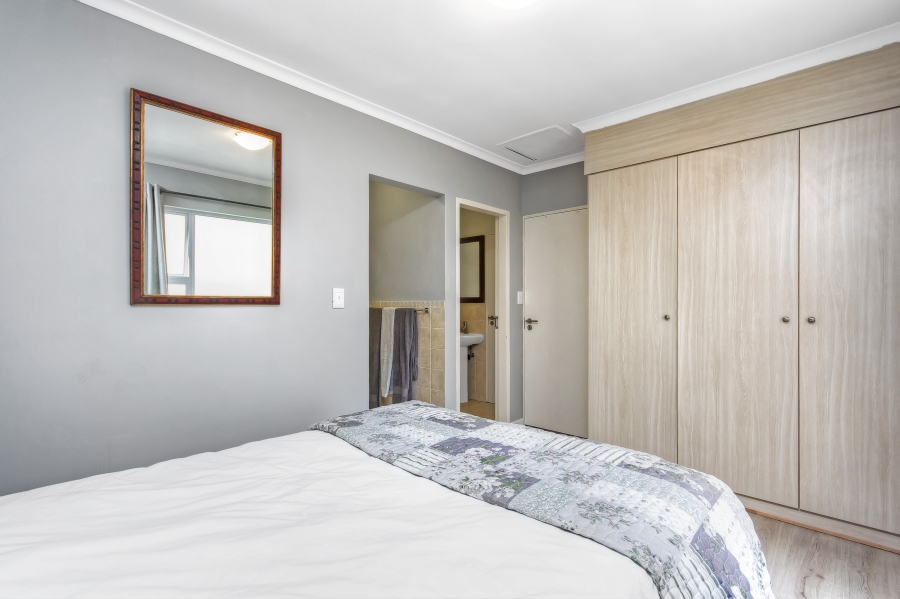 2 Bedroom Property for Sale in Dunkeld Gauteng