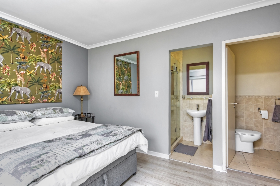 2 Bedroom Property for Sale in Dunkeld Gauteng