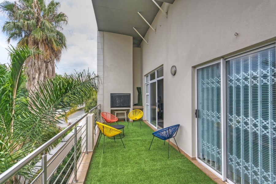 2 Bedroom Property for Sale in Dunkeld Gauteng