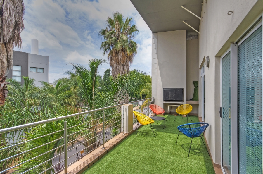 2 Bedroom Property for Sale in Dunkeld Gauteng