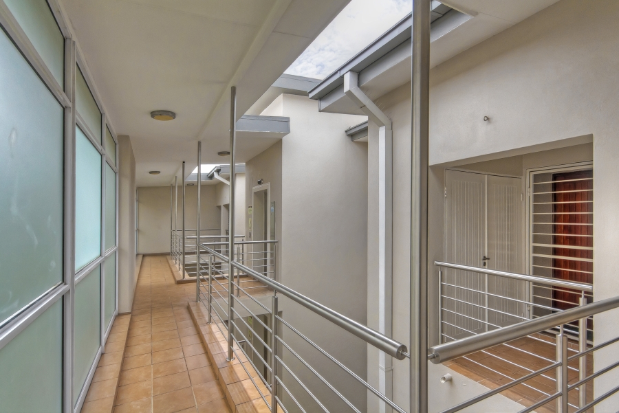 2 Bedroom Property for Sale in Dunkeld Gauteng