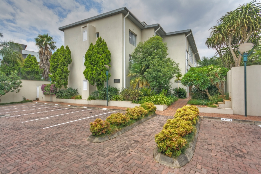 2 Bedroom Property for Sale in Dunkeld Gauteng