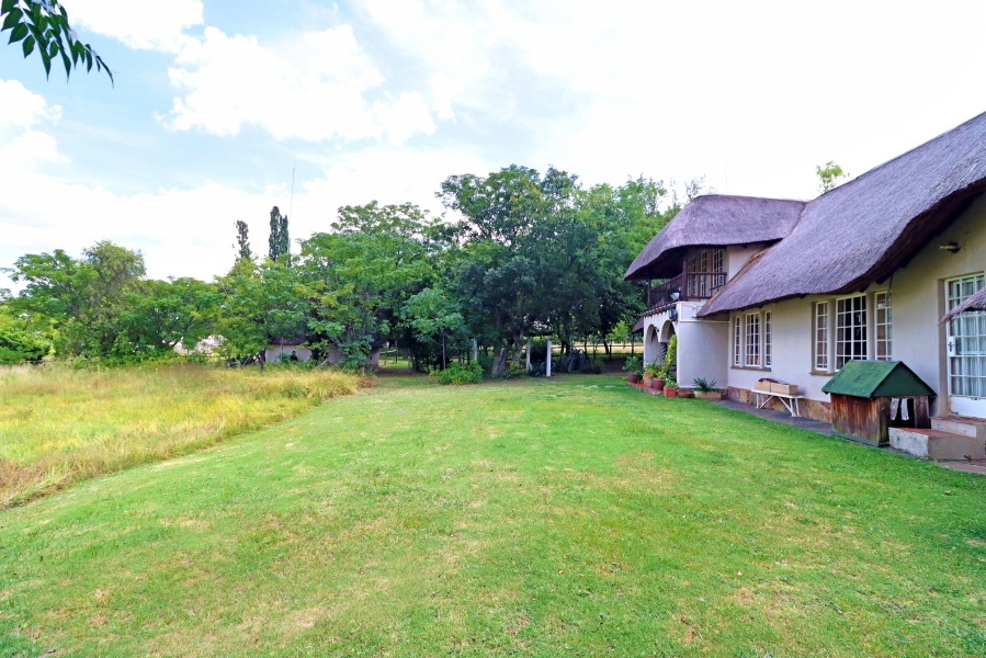 5 Bedroom Property for Sale in Sun Valley Gauteng