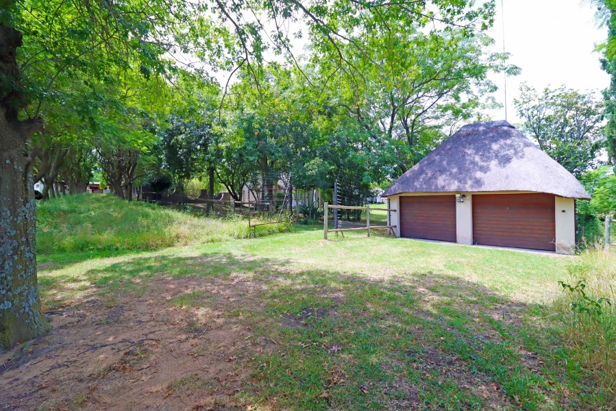 5 Bedroom Property for Sale in Sun Valley Gauteng