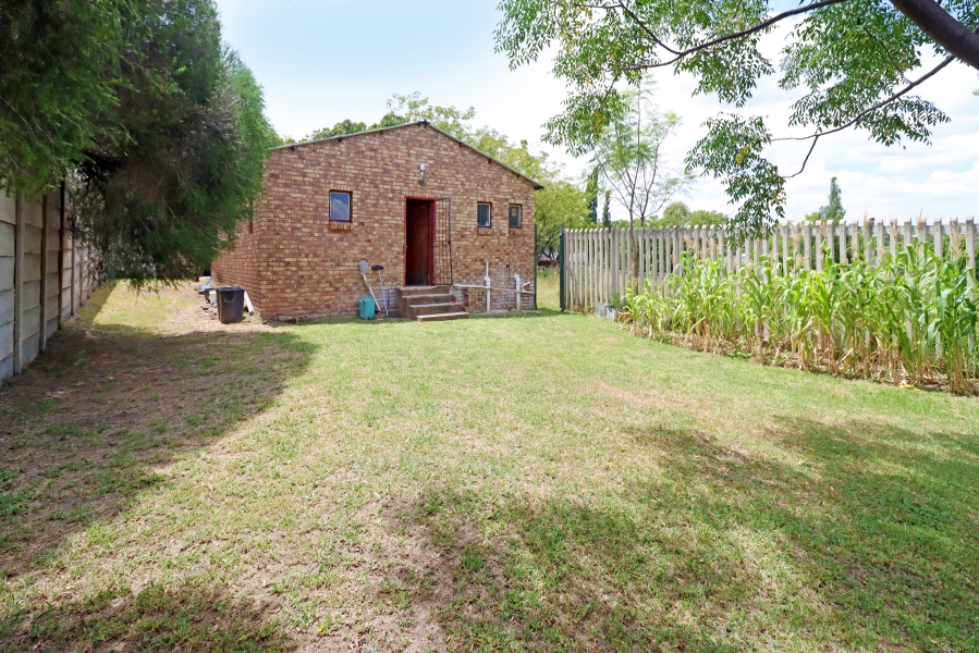 5 Bedroom Property for Sale in Sun Valley Gauteng