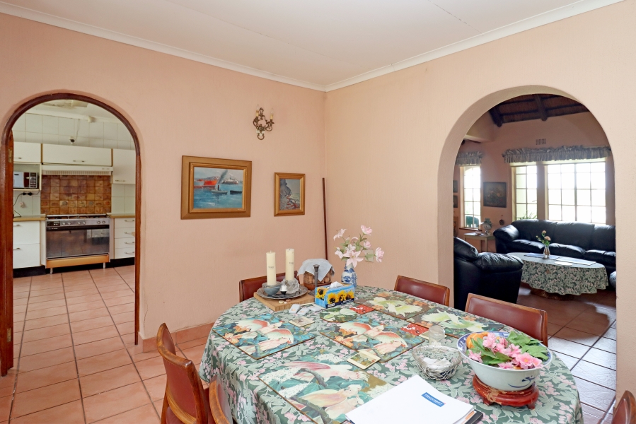 5 Bedroom Property for Sale in Sun Valley Gauteng