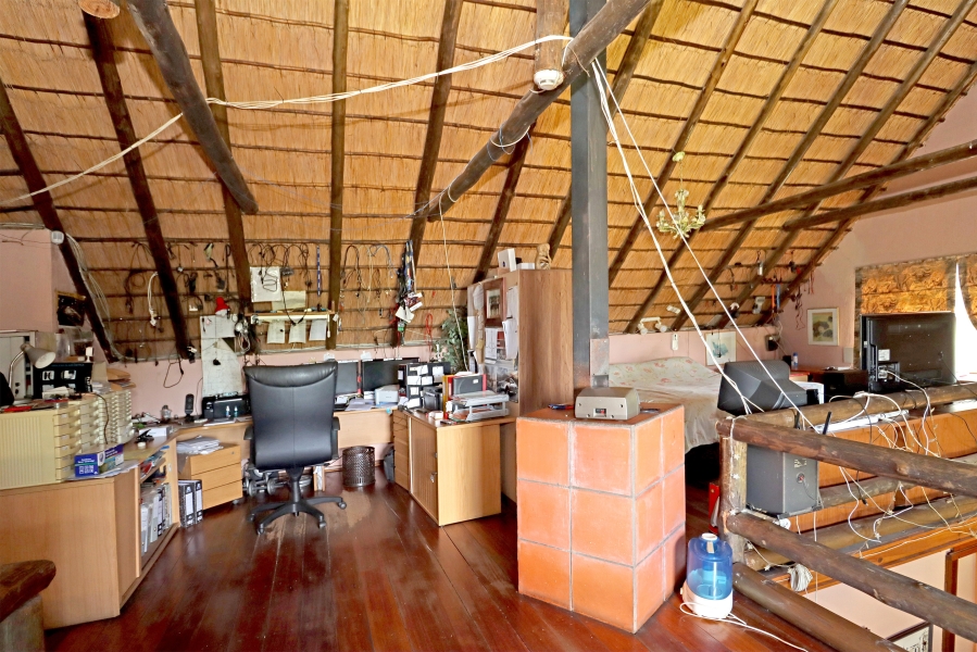 5 Bedroom Property for Sale in Sun Valley Gauteng