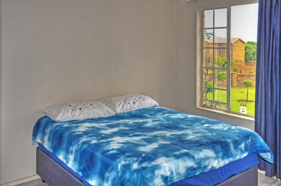 2 Bedroom Property for Sale in Erand Gardens Gauteng