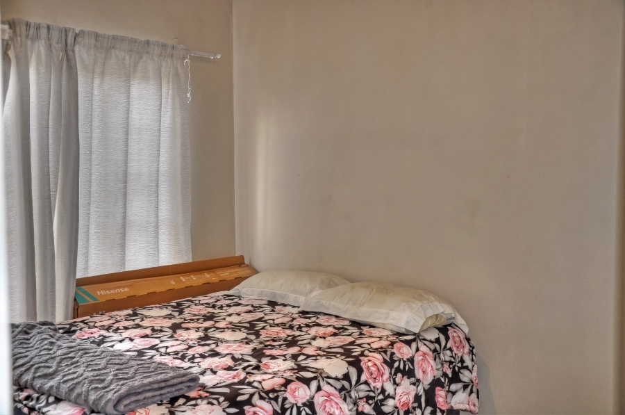 2 Bedroom Property for Sale in Erand Gardens Gauteng