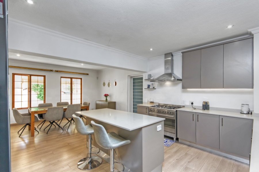 4 Bedroom Property for Sale in Barbeque Downs Gauteng