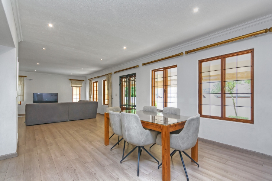 4 Bedroom Property for Sale in Barbeque Downs Gauteng