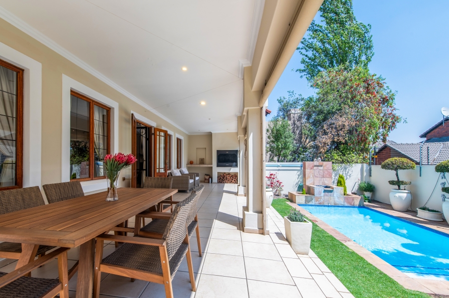 4 Bedroom Property for Sale in Barbeque Downs Gauteng