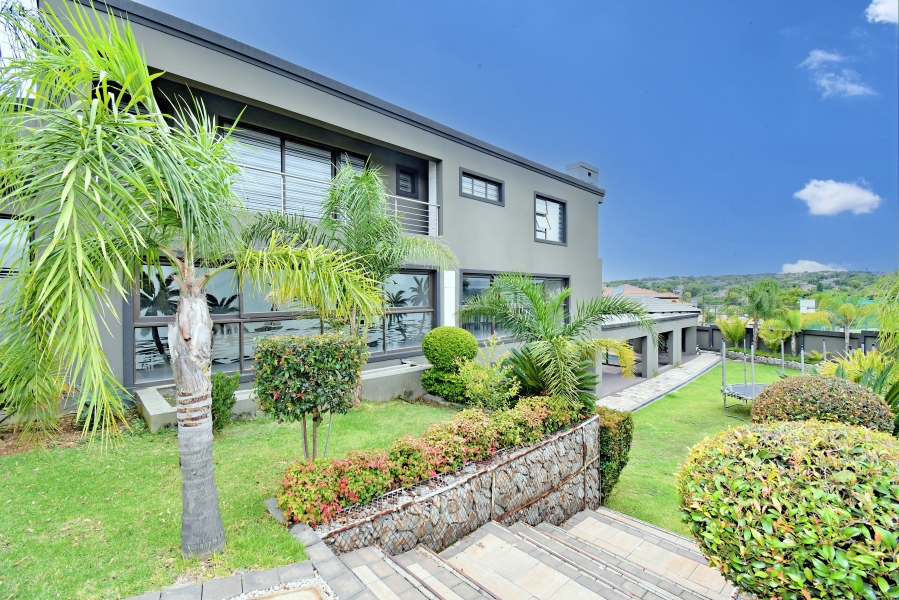 5 Bedroom Property for Sale in Blue Valley Golf Estate Gauteng