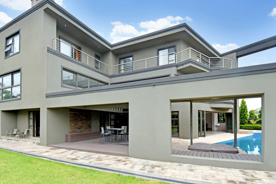 5 Bedroom Property for Sale in Blue Valley Golf Estate Gauteng