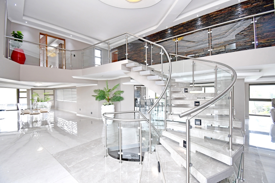 5 Bedroom Property for Sale in Blue Valley Golf Estate Gauteng