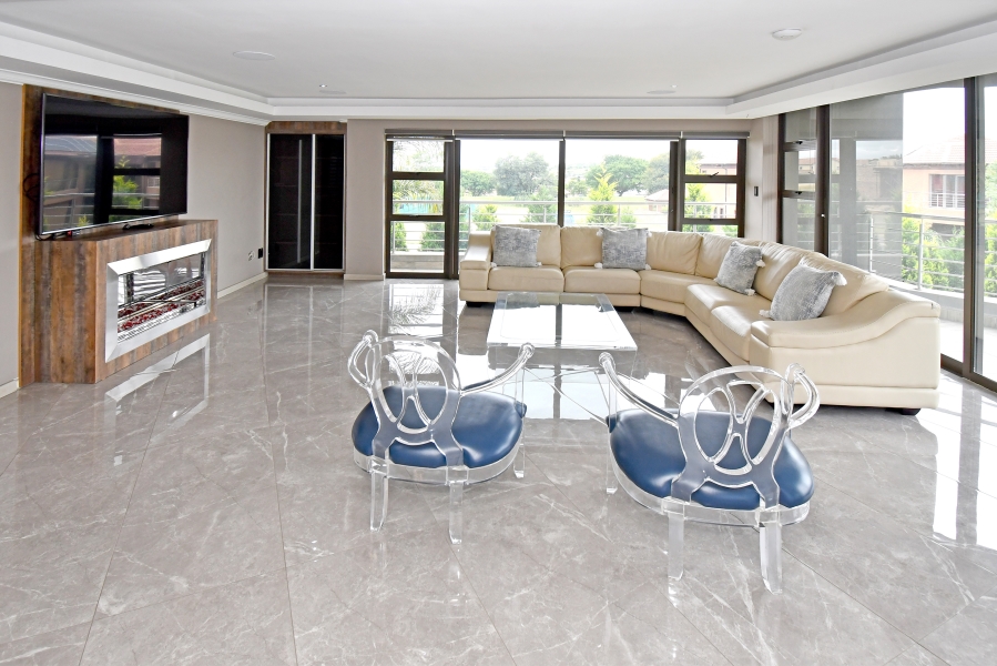 5 Bedroom Property for Sale in Blue Valley Golf Estate Gauteng