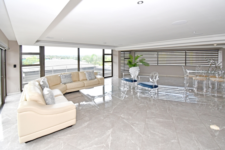 5 Bedroom Property for Sale in Blue Valley Golf Estate Gauteng