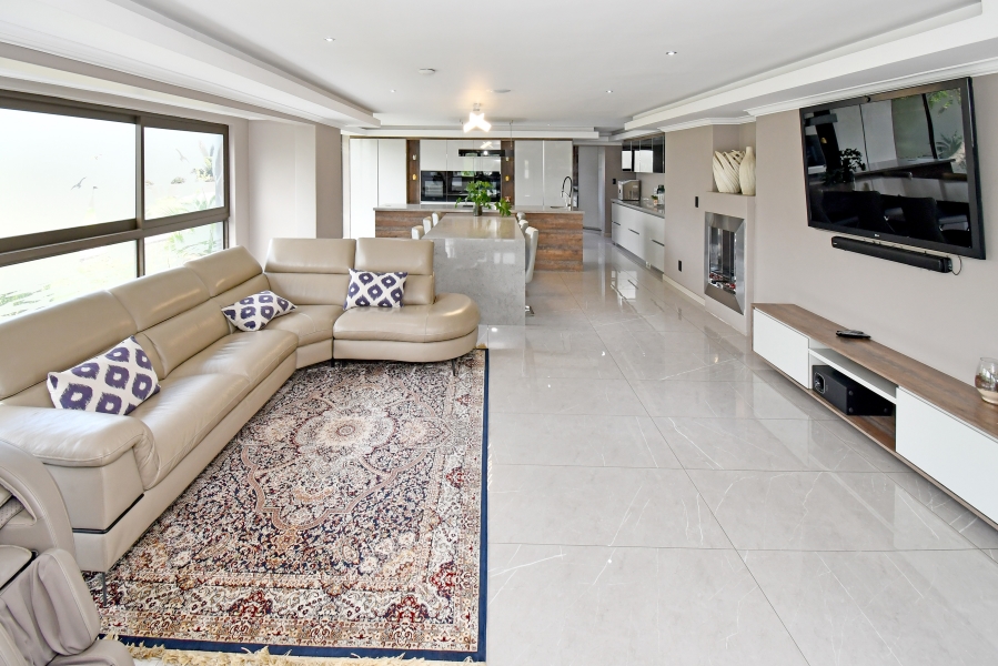 5 Bedroom Property for Sale in Blue Valley Golf Estate Gauteng