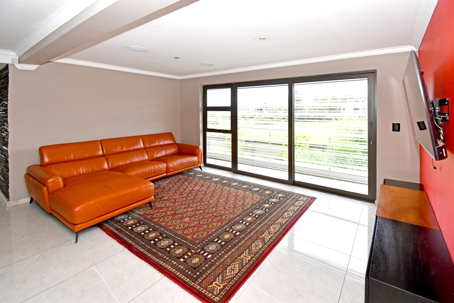 5 Bedroom Property for Sale in Blue Valley Golf Estate Gauteng