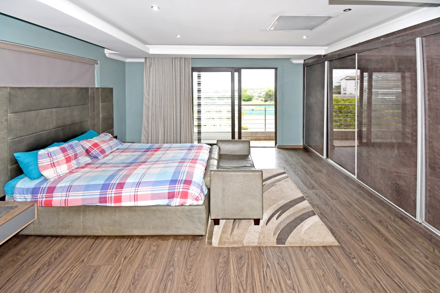 5 Bedroom Property for Sale in Blue Valley Golf Estate Gauteng