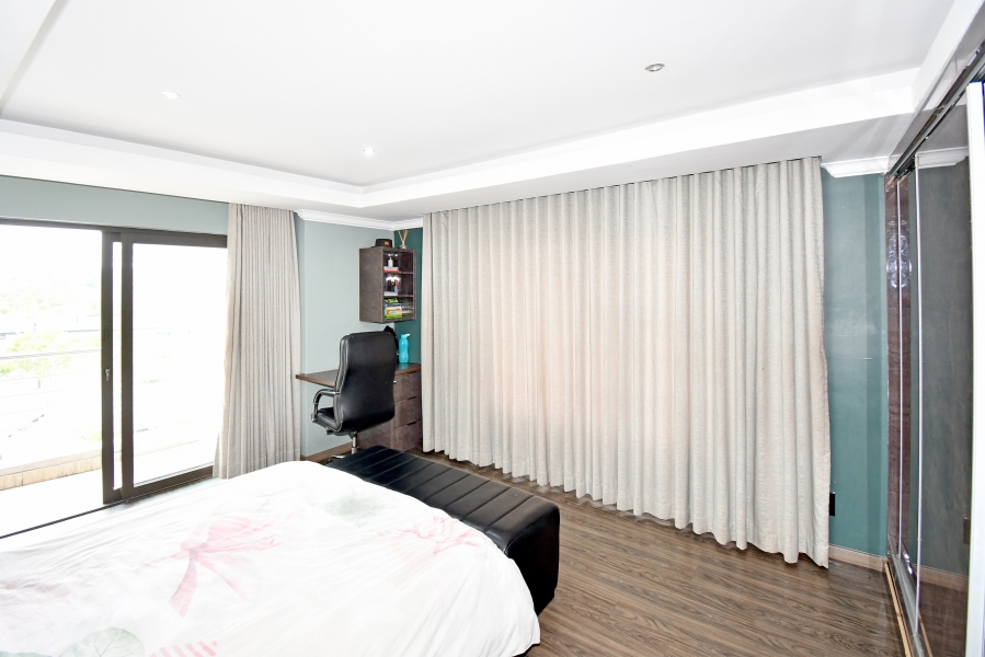 5 Bedroom Property for Sale in Blue Valley Golf Estate Gauteng