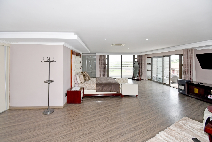 5 Bedroom Property for Sale in Blue Valley Golf Estate Gauteng