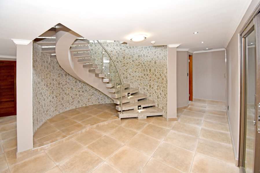 5 Bedroom Property for Sale in Blue Valley Golf Estate Gauteng