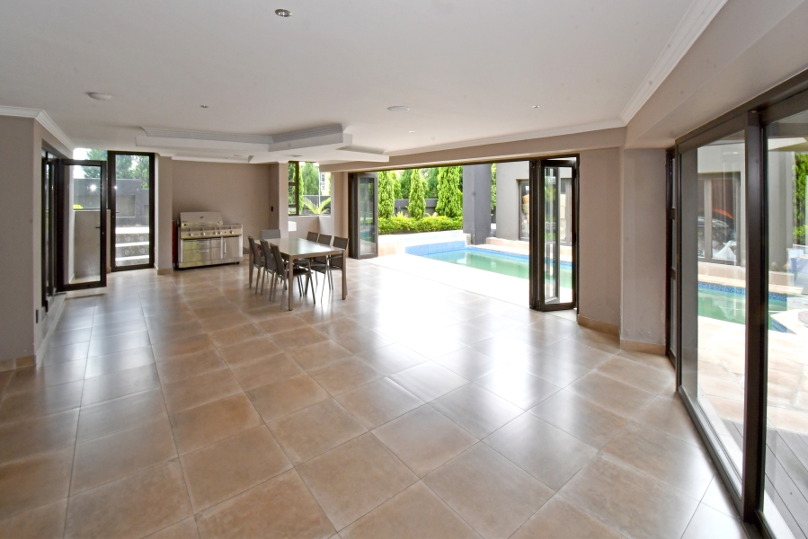 5 Bedroom Property for Sale in Blue Valley Golf Estate Gauteng