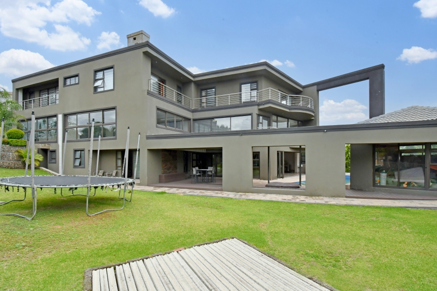 5 Bedroom Property for Sale in Blue Valley Golf Estate Gauteng