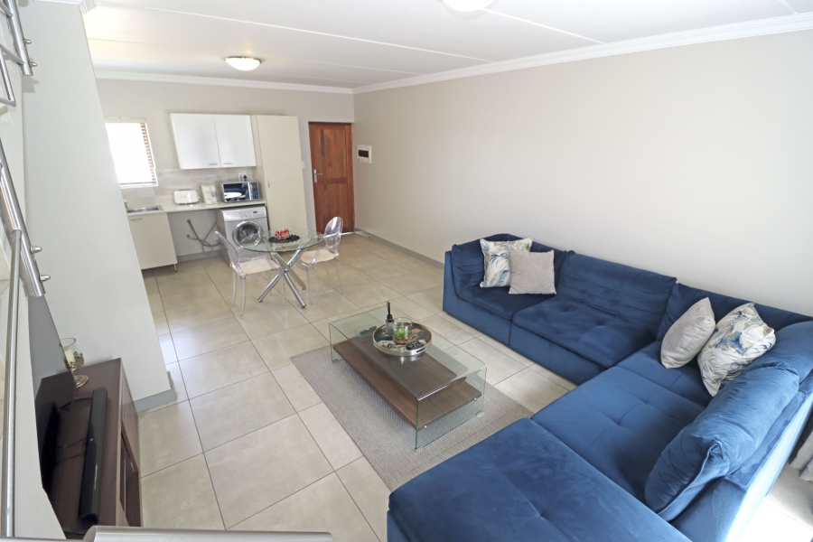 2 Bedroom Property for Sale in Blue Hills Gauteng