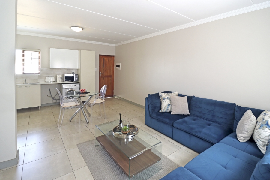 2 Bedroom Property for Sale in Blue Hills Gauteng