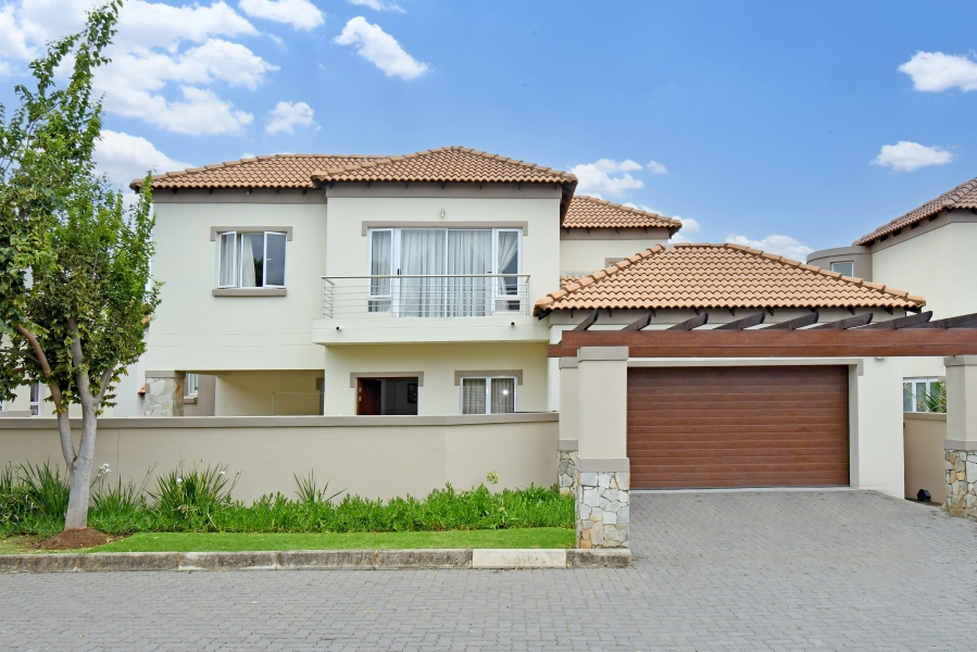 3 Bedroom Property for Sale in Blue Valley Golf Estate Gauteng