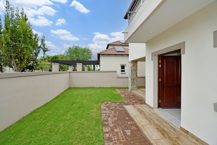 3 Bedroom Property for Sale in Blue Valley Golf Estate Gauteng