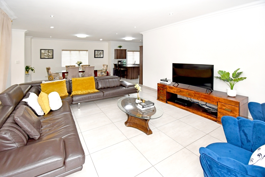 3 Bedroom Property for Sale in Blue Valley Golf Estate Gauteng