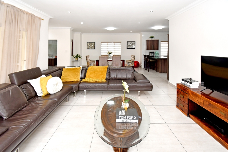 3 Bedroom Property for Sale in Blue Valley Golf Estate Gauteng