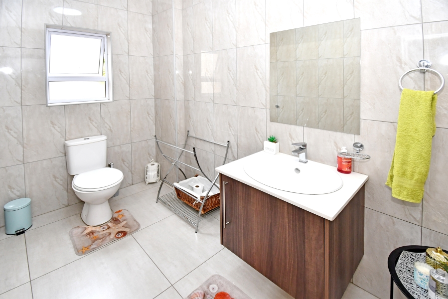 3 Bedroom Property for Sale in Blue Valley Golf Estate Gauteng