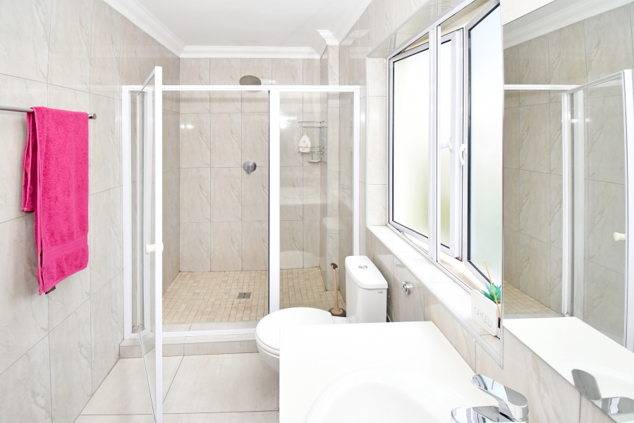 3 Bedroom Property for Sale in Blue Valley Golf Estate Gauteng